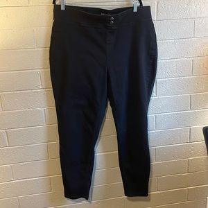Terra & Sky stretchy black jeans size 1X with 2 back pockets